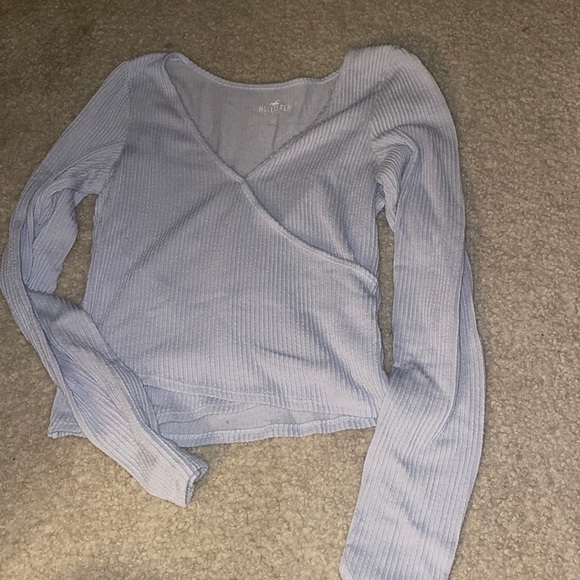 HOLLISTER TOP - Picture 1 of 3